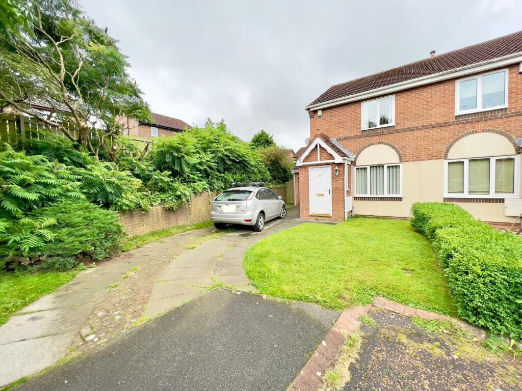 2 bedroom semidetached house for sale in Littlebridge Court