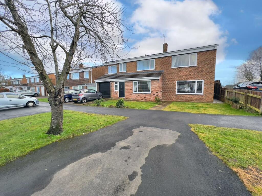 4 bedroom detached house for sale in Thorndale Road, Belmont, Durham, DH1