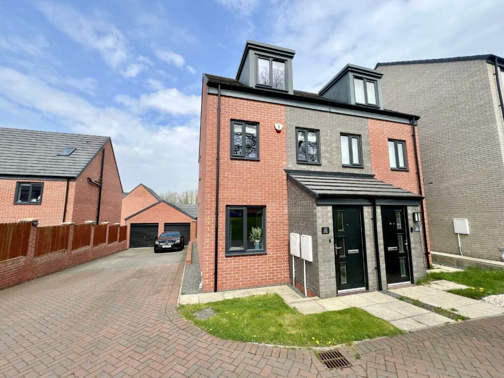 3 bedroom semidetached house for sale in Woodward Way, Aykley Heads, Durham, DH1