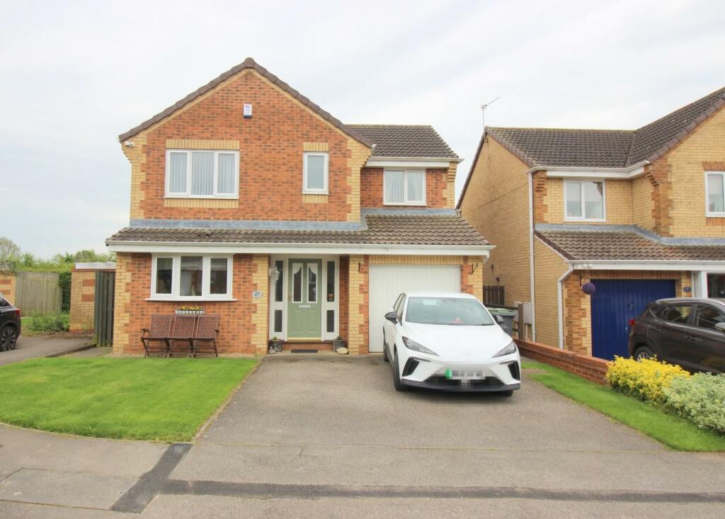 4 bedroom detached house for sale in Beaumont Close, Bowburn, Durham, DH6
