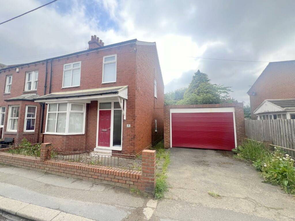 3 bedroom semidetached house for sale in Jubilee Villas, High