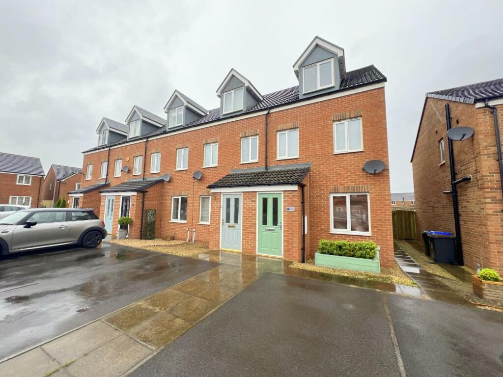 3 bedroom town house for sale in Grange Way, Bowburn, Durham, DH6