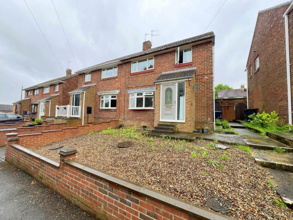 3 bedroom semidetached house for sale in Ghyll Field Road