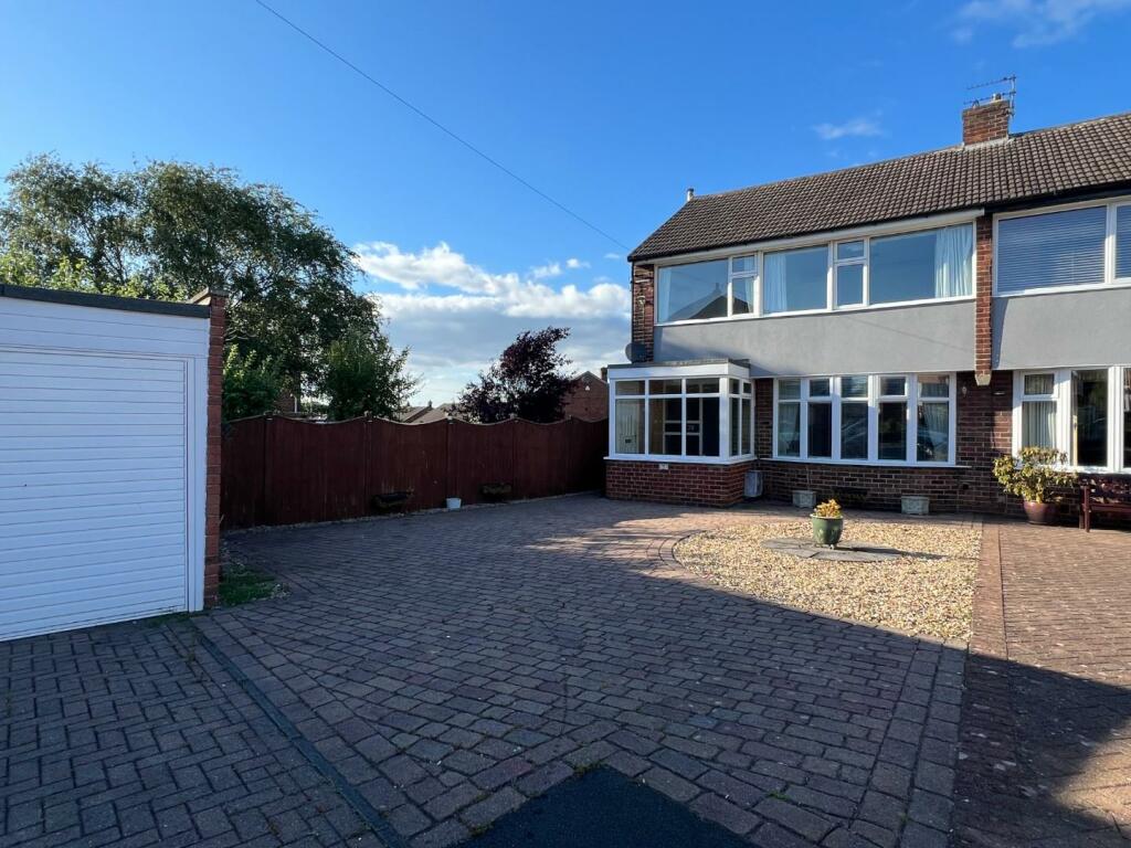 3 bedroom semidetached house for sale in Grinstead Way, Carrville