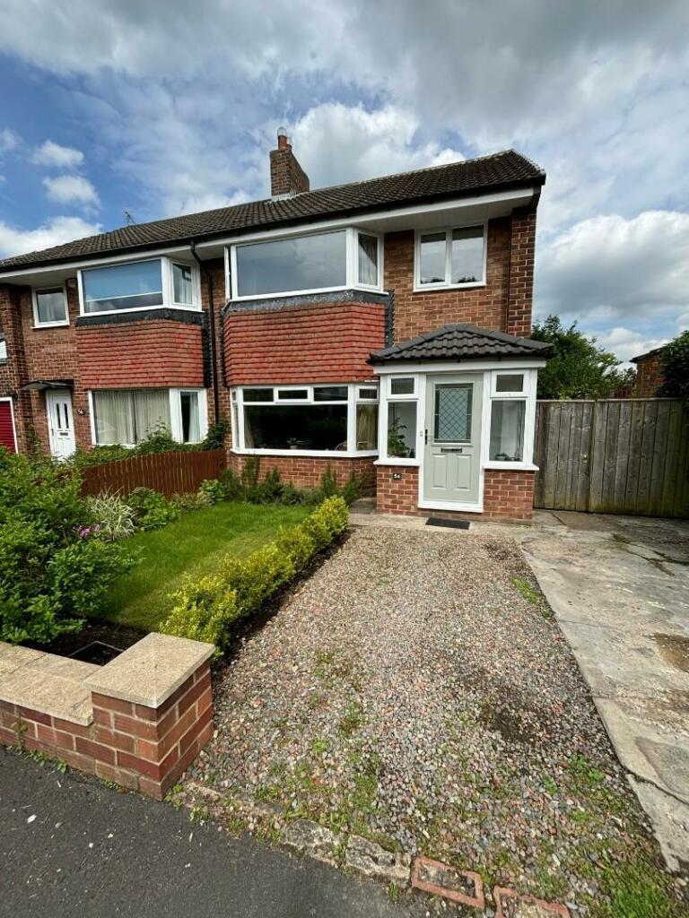 3 bedroom semidetached house for sale in Hastings Avenue, Merryoaks