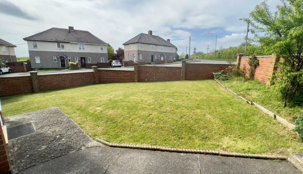 3 bedroom semi-detached house