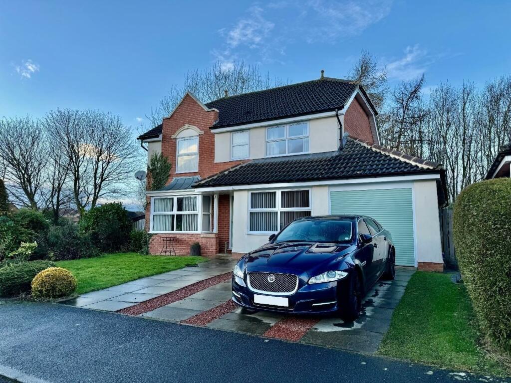 4 bedroom detached house for sale in Kempton Close, Newton Aycliffe, DL5