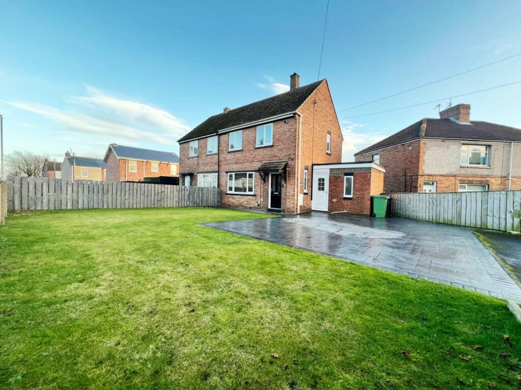 2 bedroom house for sale in Willow Road, Ferryhill, DL17