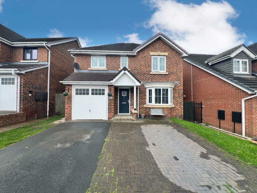 4 bedroom detached house for sale in Beckwith Close, Spennymoor, DL16
