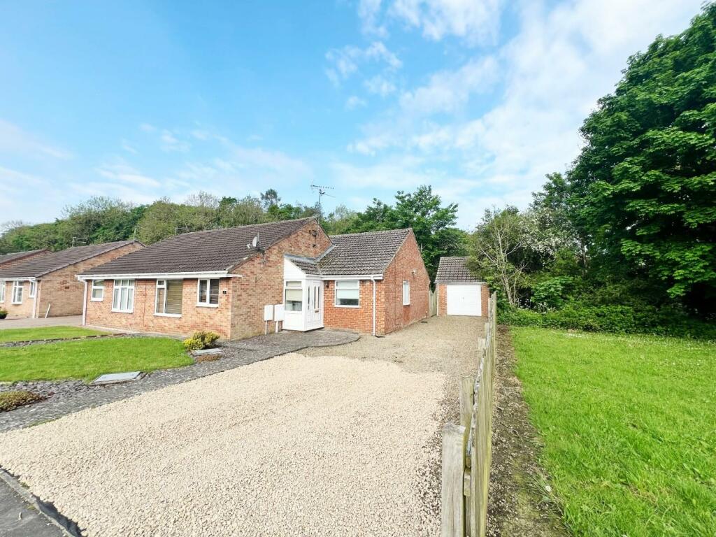 3 bedroom semidetached bungalow for sale in Langmere, Spennymoor, DL16
