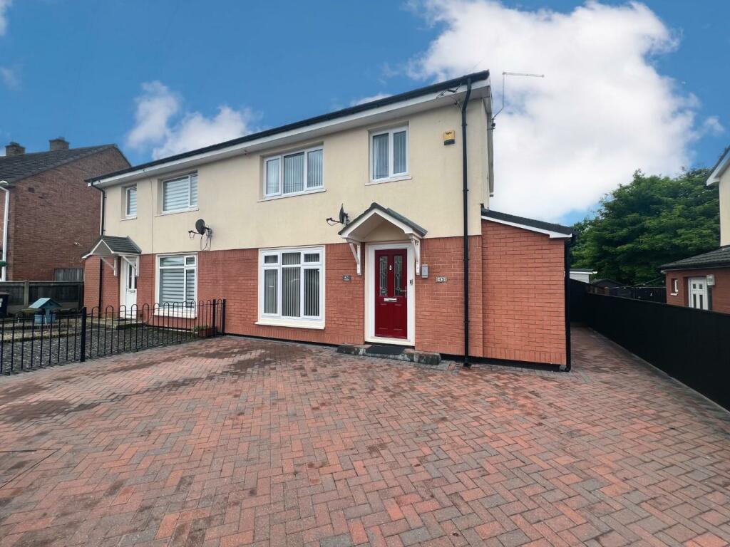3 bedroom semidetached house for sale in Deneside, Spennymoor, DL16