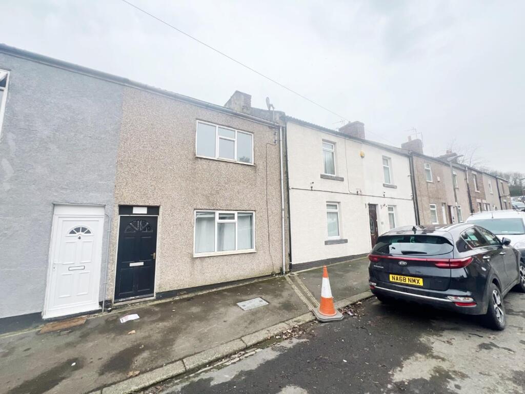 2 bedroom terraced house