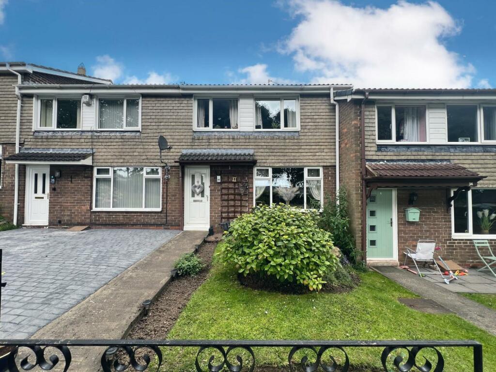 3 bedroom terraced house for sale in Merrington Close, Kirk Merrington