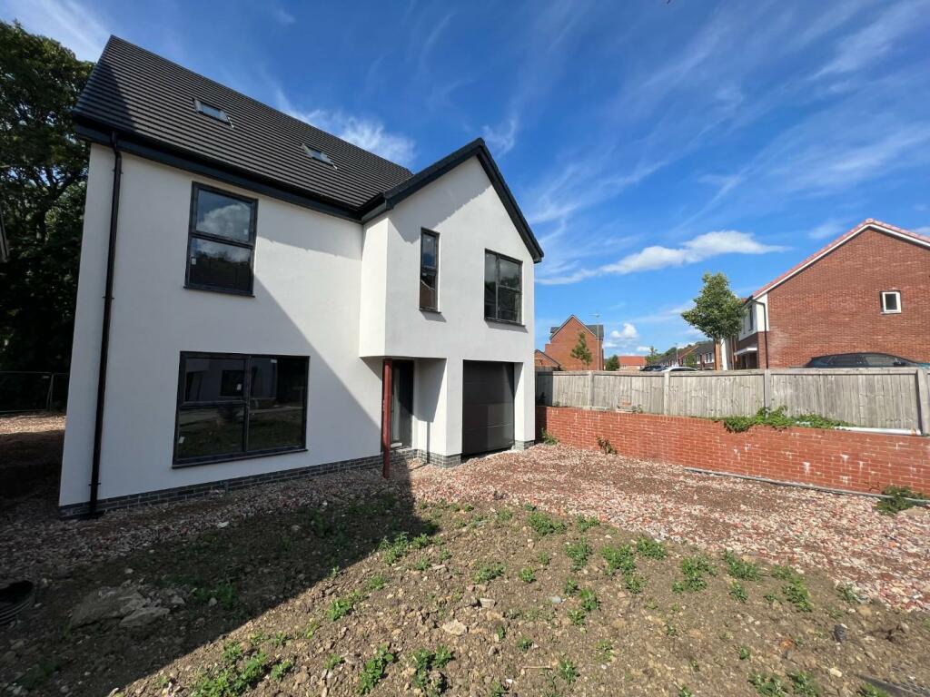 5 bedroom detached house for sale in The Grange, Birtley, Chester Le