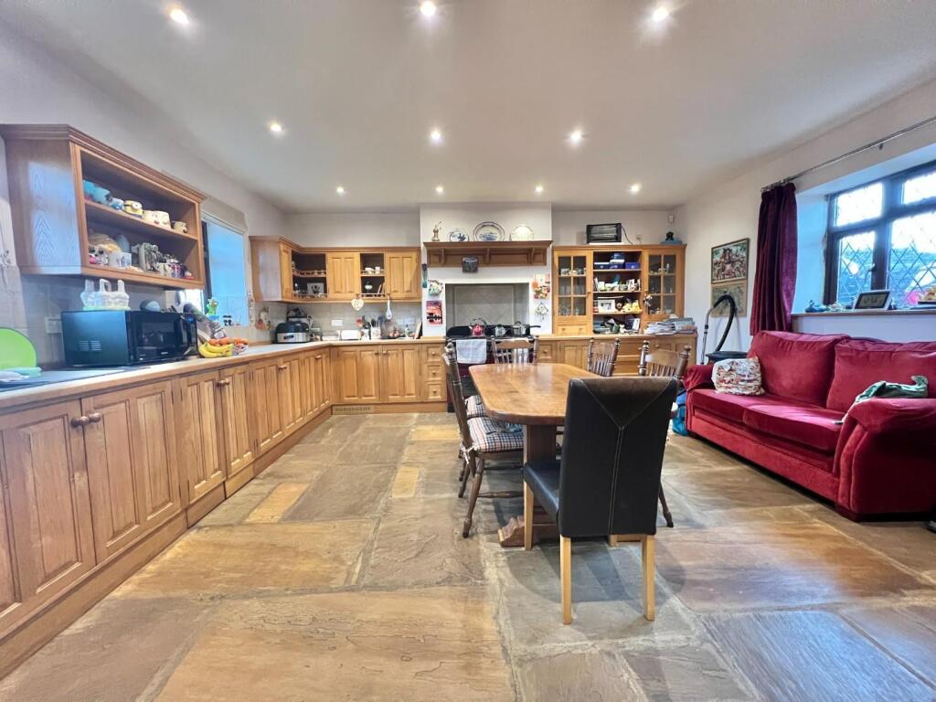 Additional property image - School House, Lanehead, Bishop Auckland