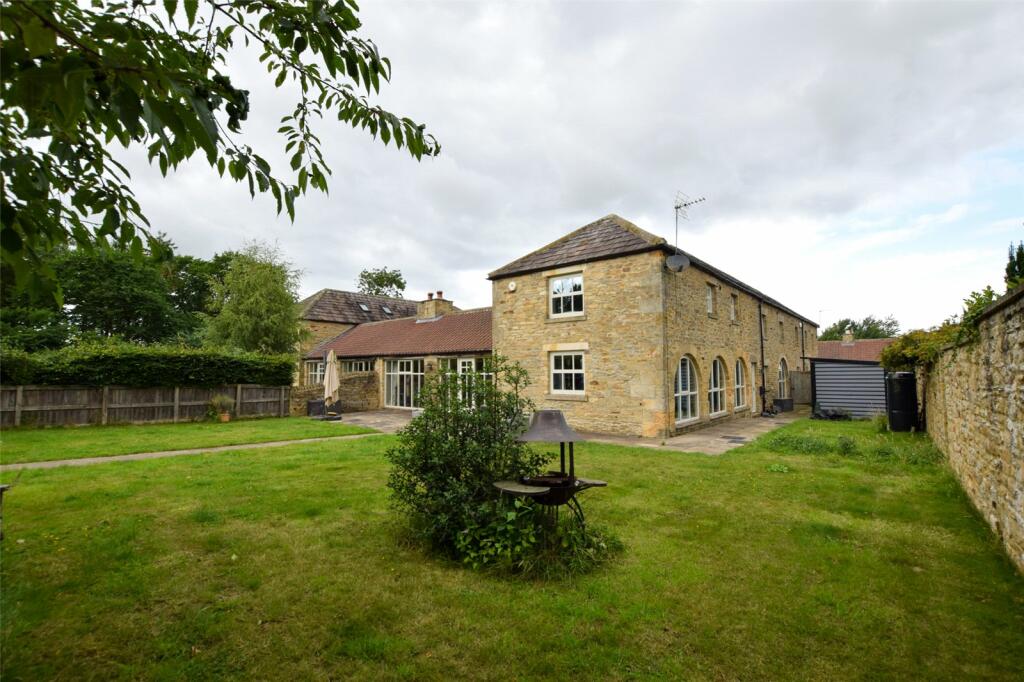 Equestrian facility for sale in Melsonby, Richmond, North Yorkshire, DL10