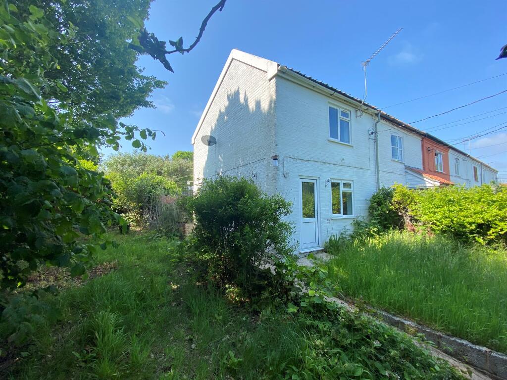 2 bedroom end of terrace house for sale in Bilhams Hill, Reepham, Norwich, NR10