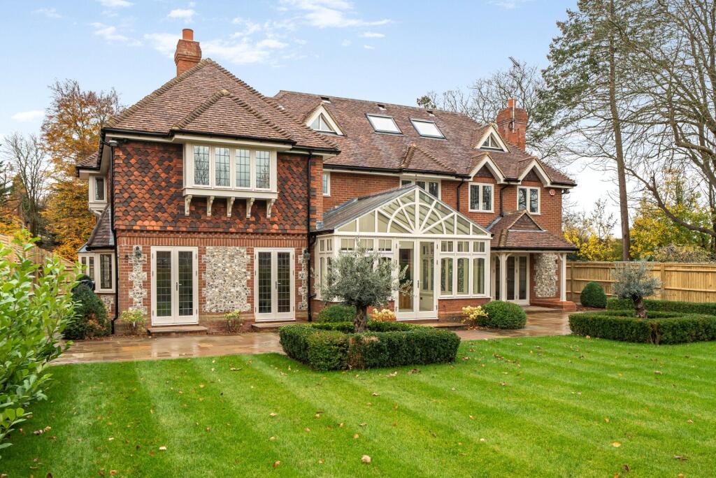 Main image of property: Epsom Road, East Horsley, KT24