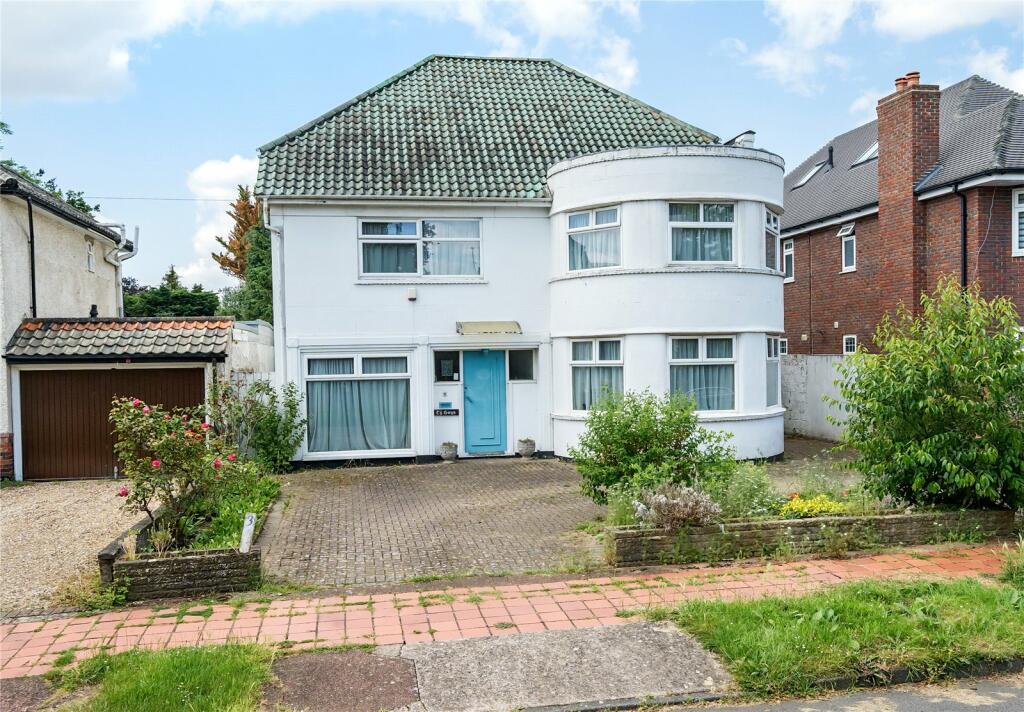 5 bedroom detached house for sale in Parkwood Avenue, Esher, KT10