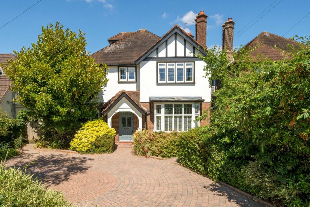 5 bedroom detached house for sale in Embercourt Road, Thames Ditton, KT7