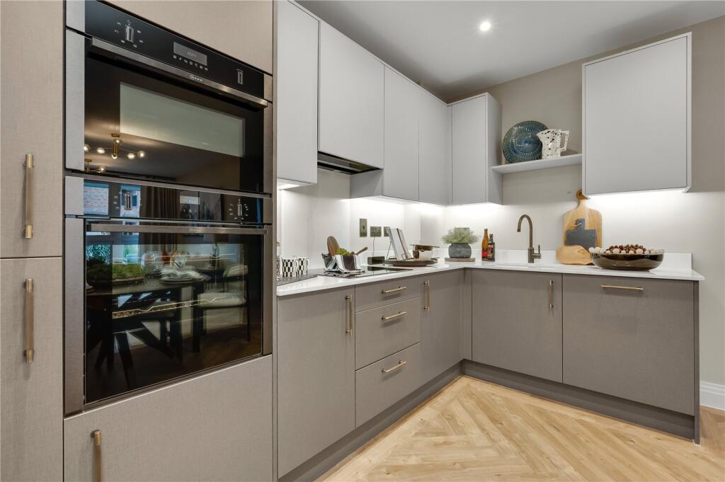 Main image of property: Oaklands Park, 2 Littleworth Road, Esher, KT10