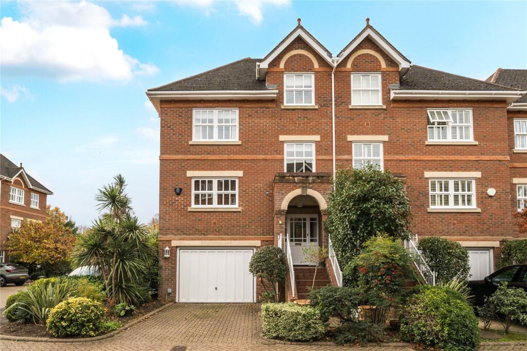Main image of property: The Riverside, Graburn Way, East Molesey, KT8