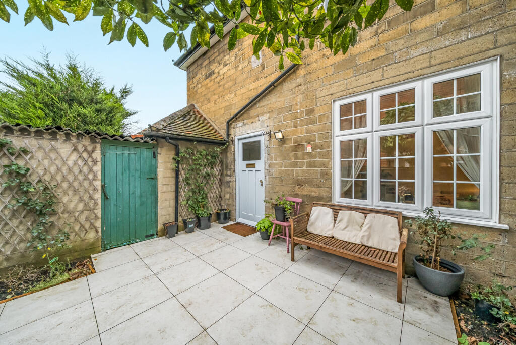 Main image of property: Woking Road, Guildford, GU1