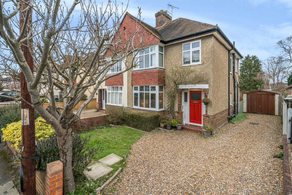 3 bedroom house for sale in The Grove, Addlestone, KT15