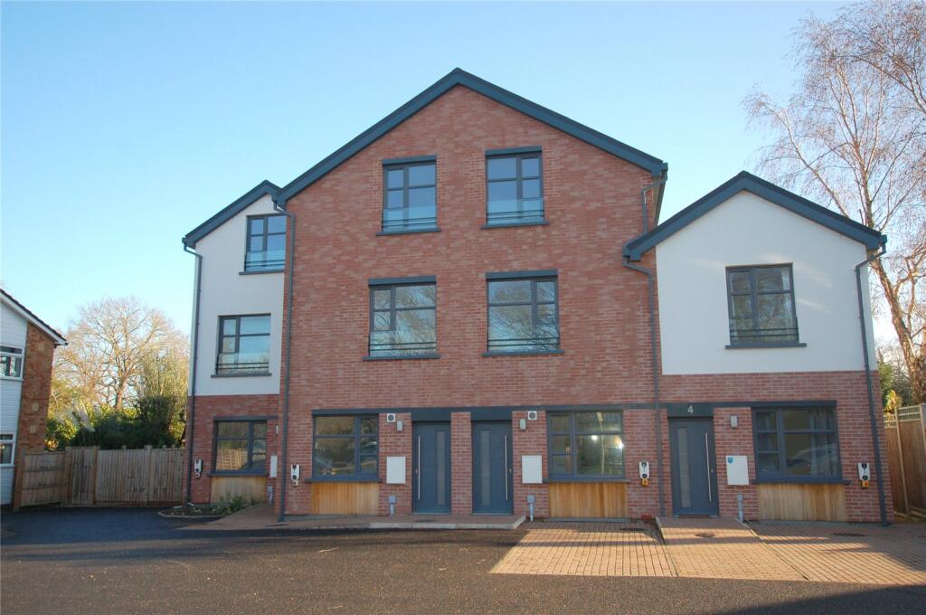 Main image of property: Byfleet Road, New Haw, KT15