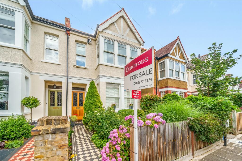 2 bedroom flat for sale in Claremont Road, Teddington, TW11