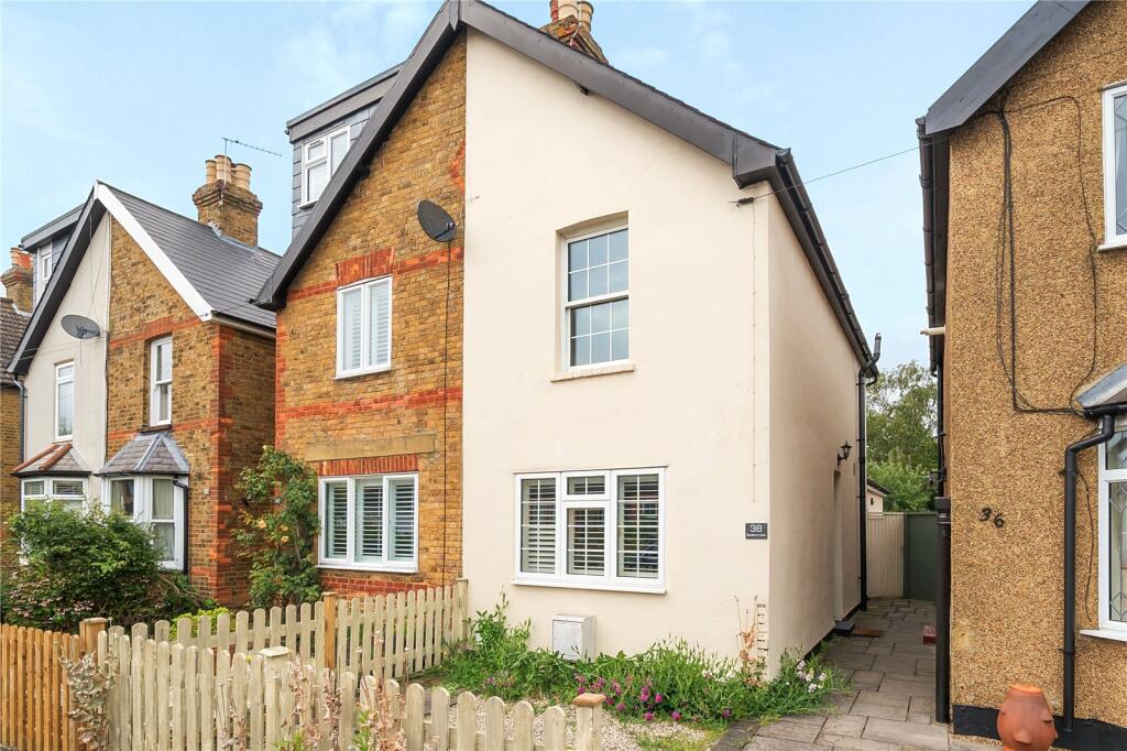 Main image of property: Sunbury Lane, Walton-On-Thames, KT12