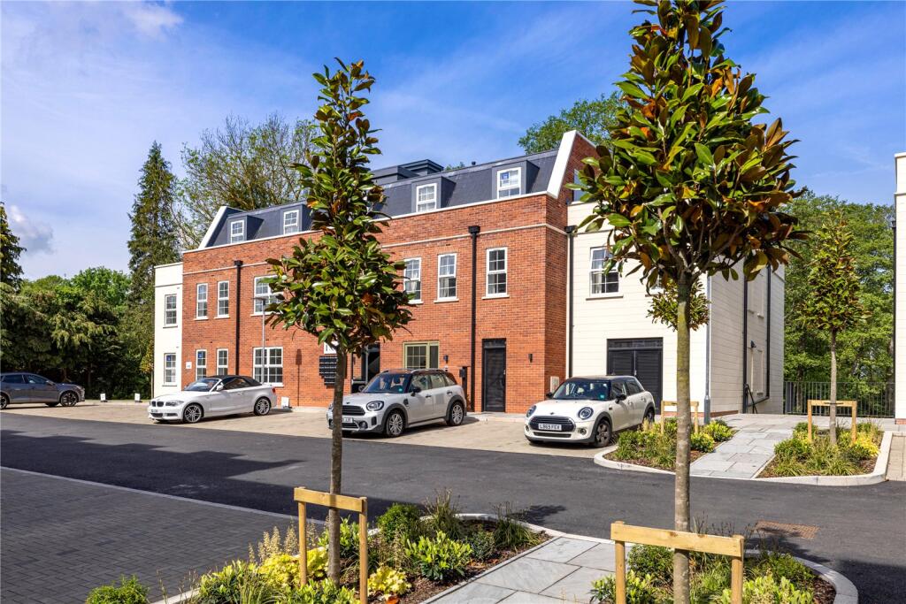 Main image of property: Jubilee Gardens, Oatlands Drive, Weybridge, KT13