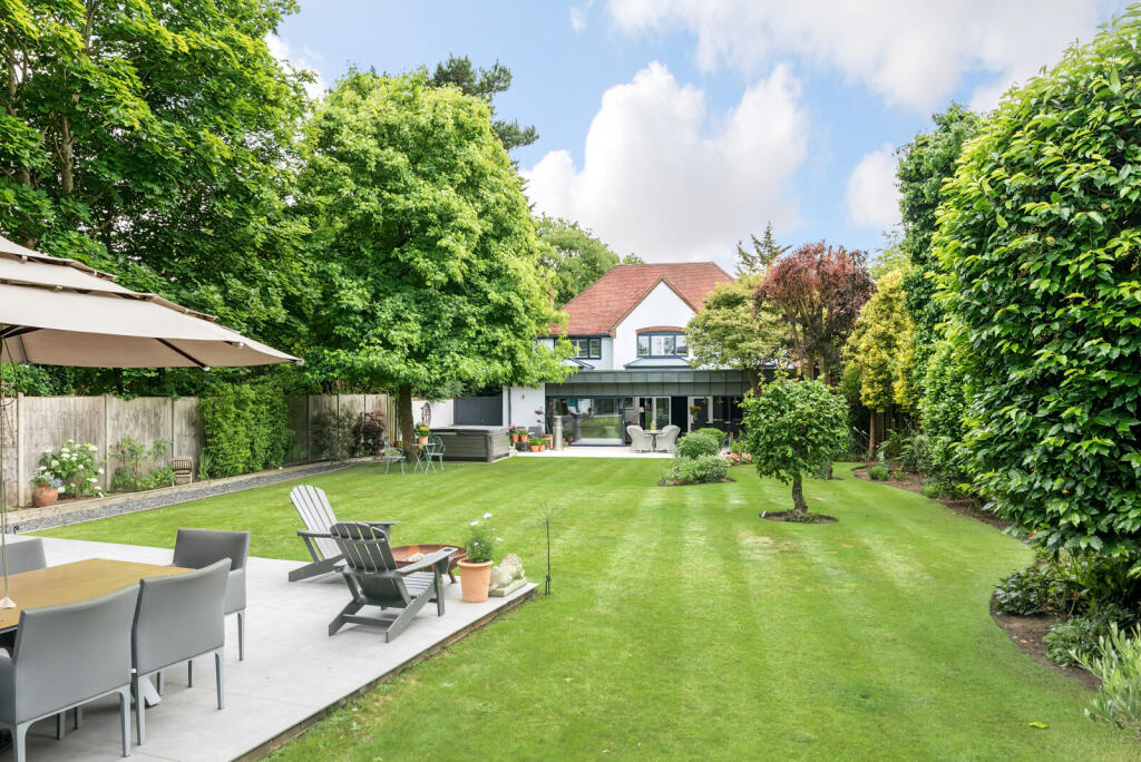 4 bedroom detached house for sale in Oak End Way, Woodham, KT15