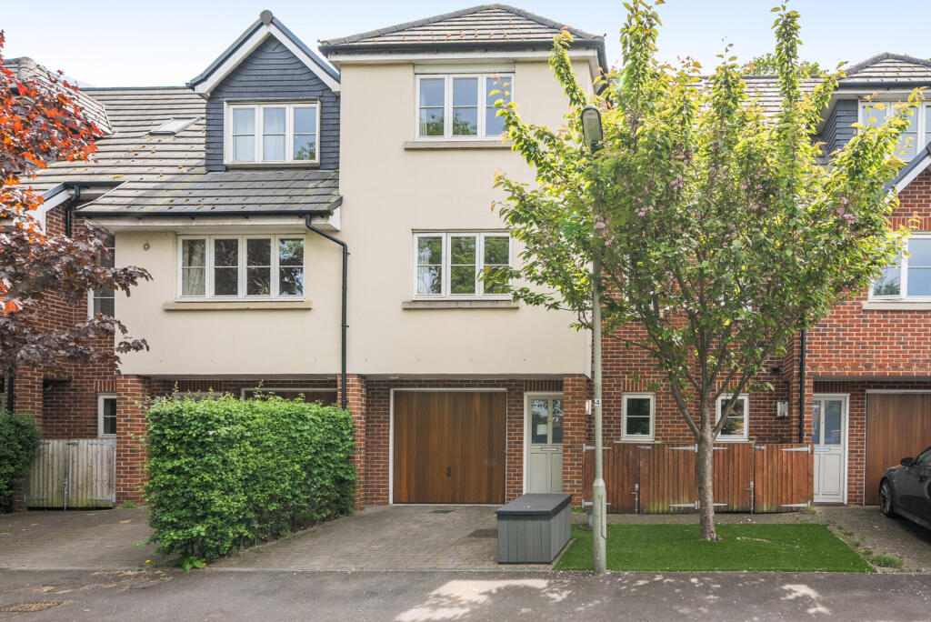 Main image of property: York Close, Byfleet, KT14