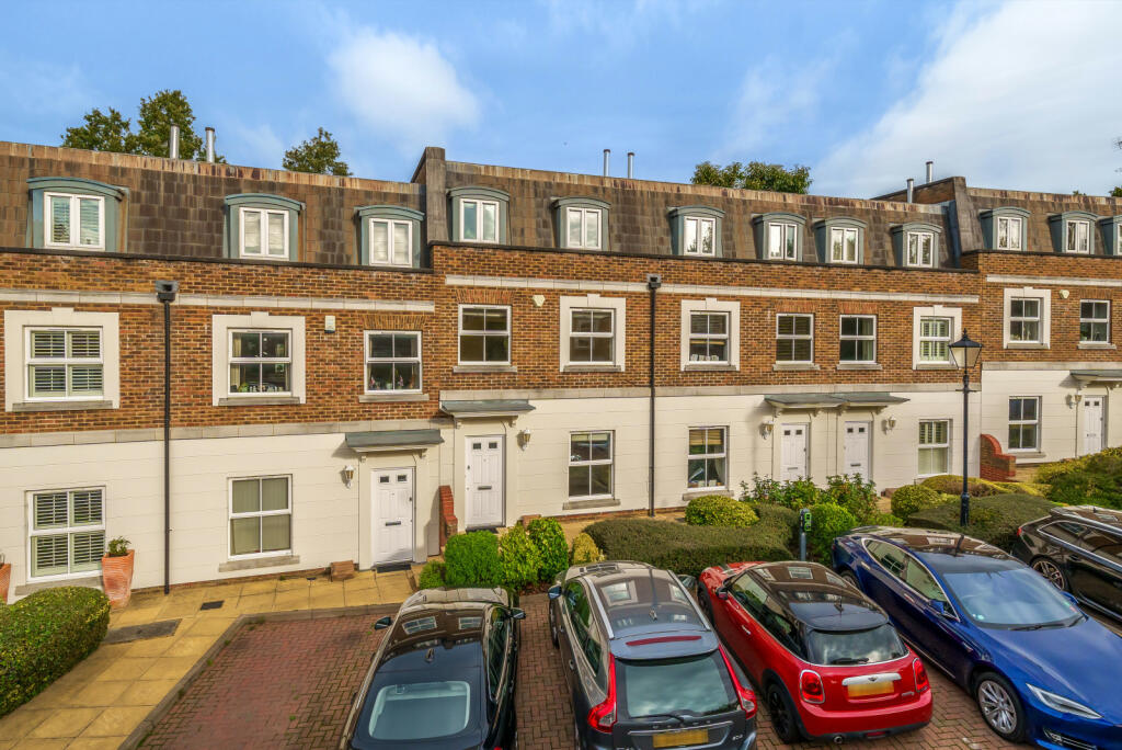 4 bedroom town house for sale in Woodsome Lodge, Weybridge, KT13