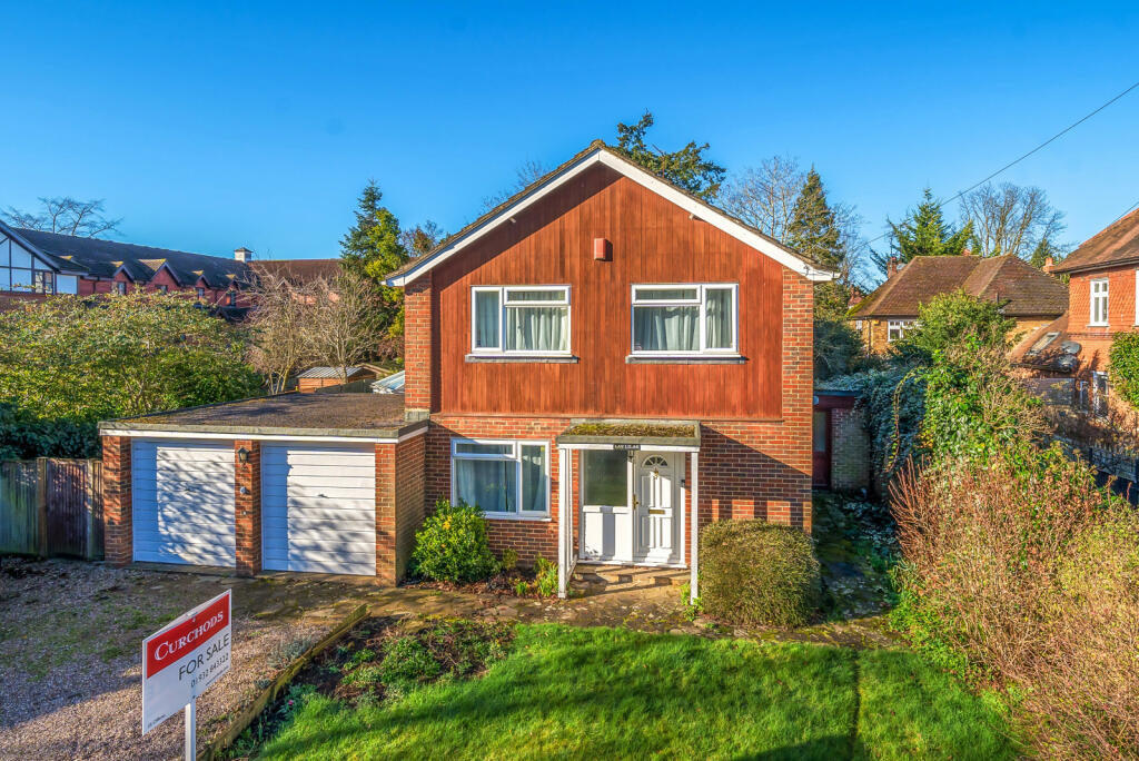 4 bedroom detached house for sale in Devonshire Road, Weybridge, KT13