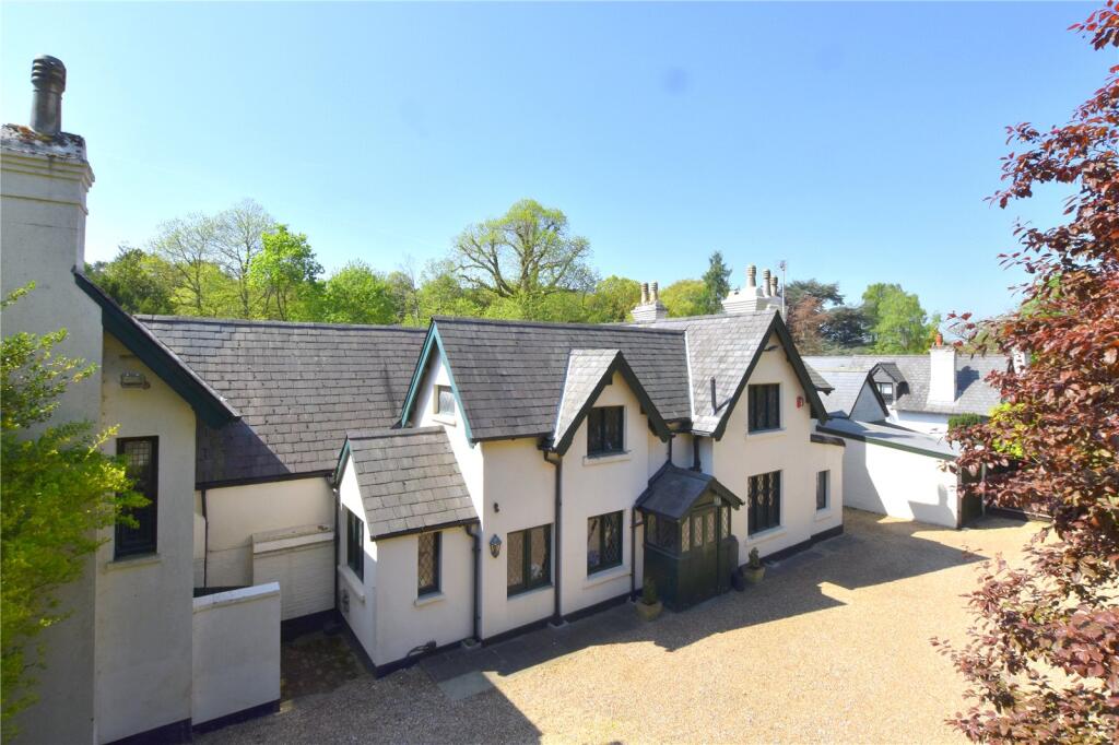 Main image of property: Byfleet Road, Cobham, KT11