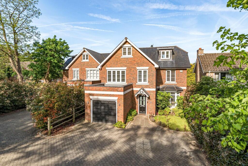 5 bedroom detached house for sale in Hanger Hill, Weybridge, KT13