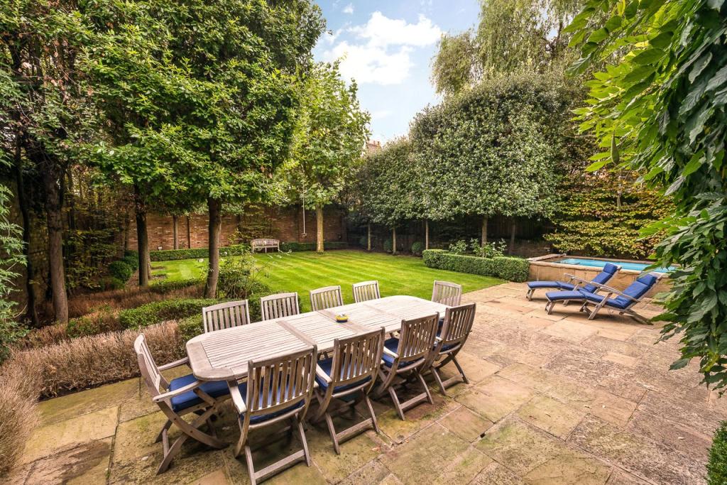 6 bedroom detached house for sale in Surrey Lane, Battersea, London SW11