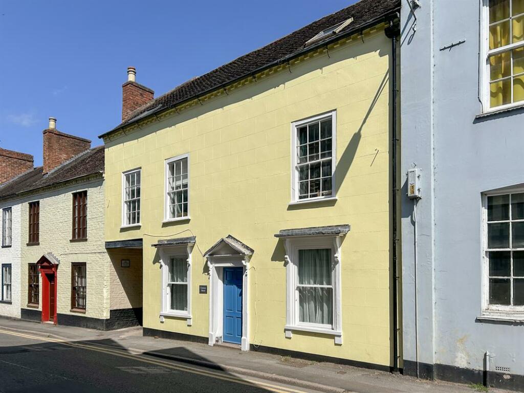 Main image of property: Clarence House, Worcester Road, Ledbury, Herefordshire, HR8