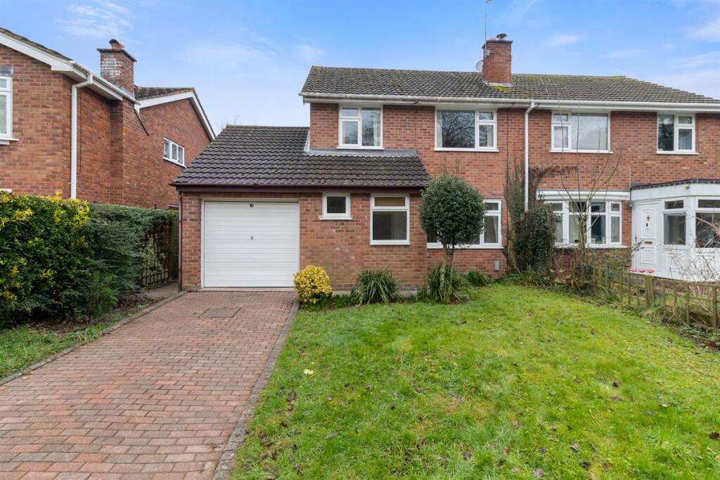 3 bedroom semi-detached house