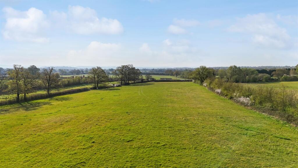 Main image of property: Agricultural Land At The Hortons, Kings Green, Berrow, Malvern, Gloucestershire, WR13 6AQ