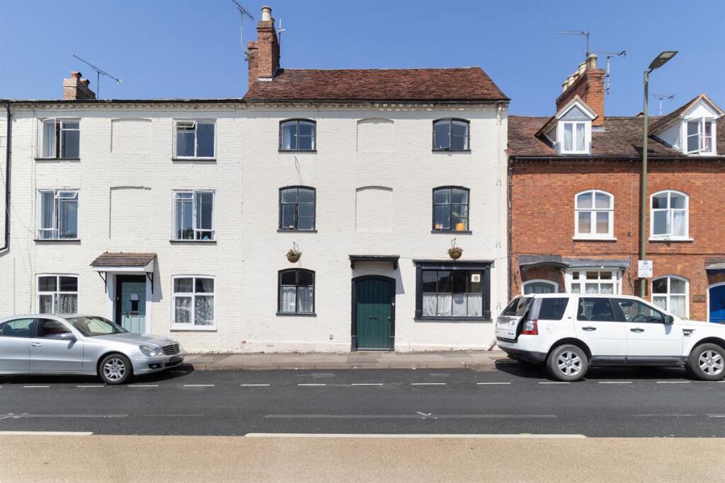 5 bedroom town house