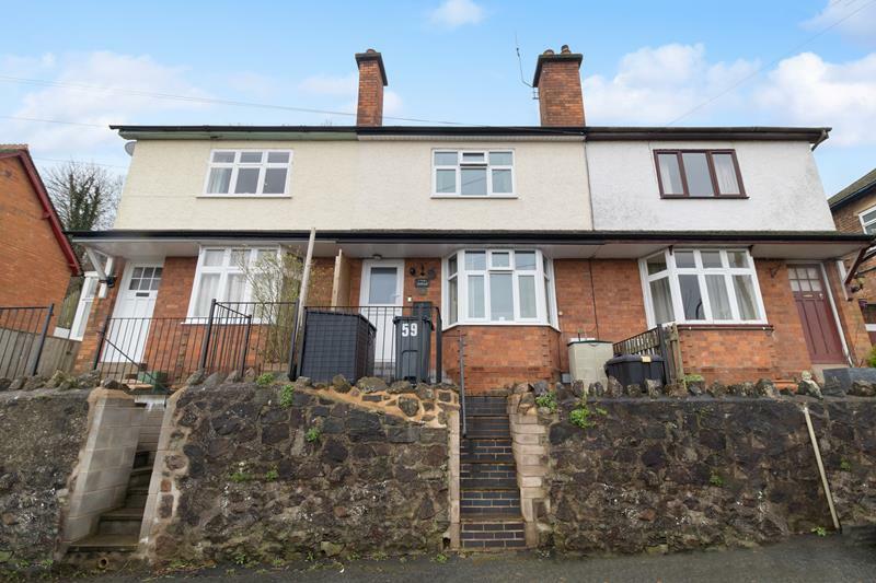 2 bedroom terraced house for sale in Old Hollow, Malvern