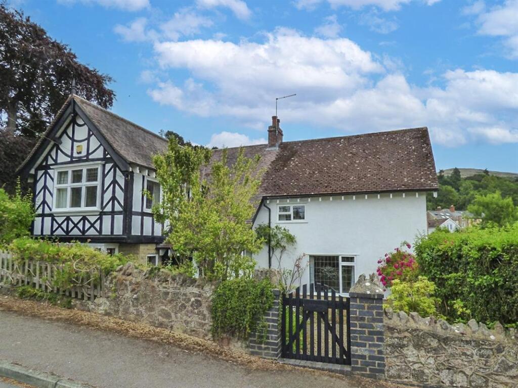 Main image of property: Wykeham Cottage, 15 Croft Bank, Malvern, WR14