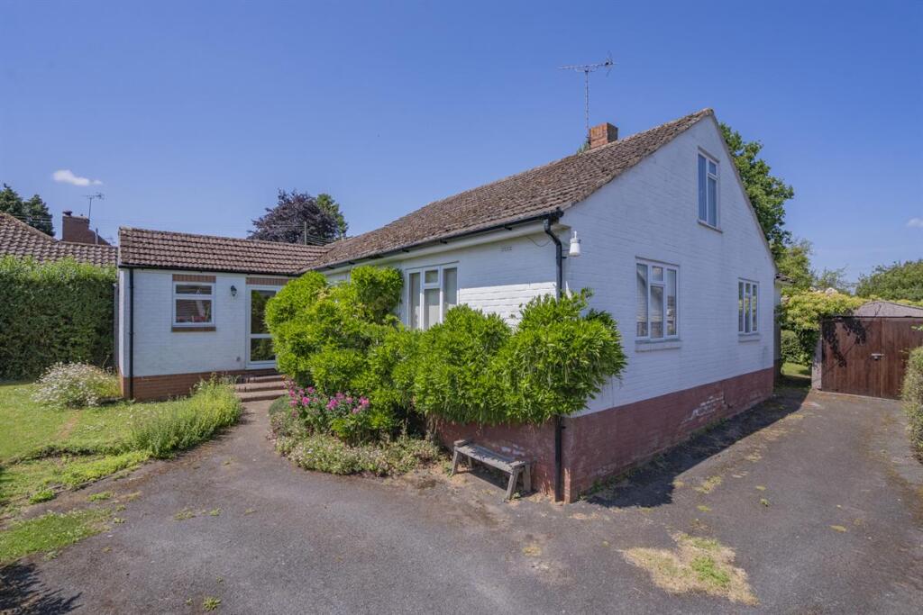 Main image of property: Penshurst, Chapel Lane, Cradley, Malvern, WR13 5HX