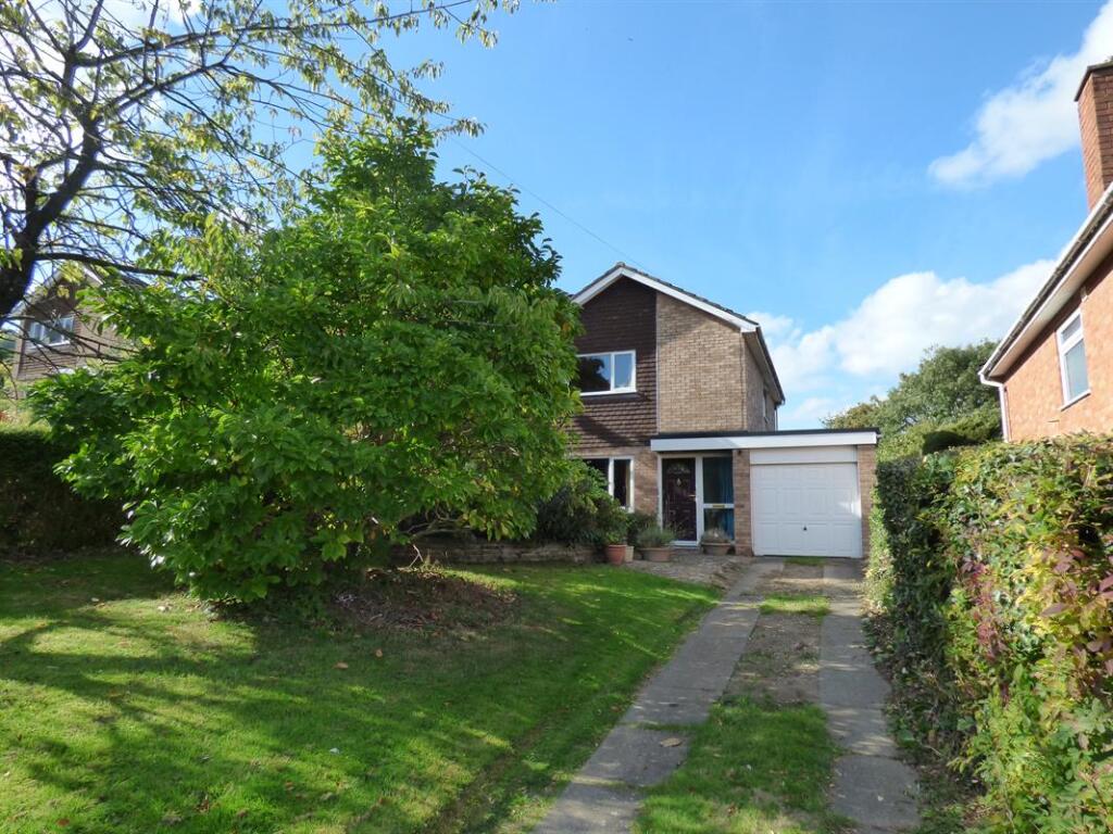 Main image of property: 34 Woodbury Rise, Malvern