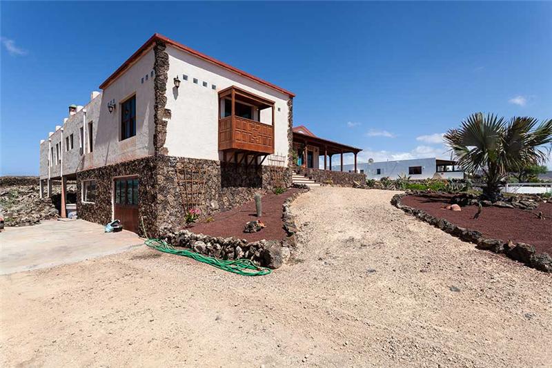 8 bedroom house for sale in Canary Islands, Fuerteventura, El Cotillo, Spain
