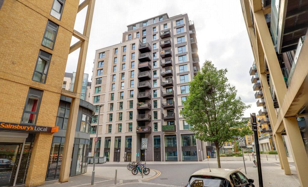 Main image of property: 15 Osiers Road, London, SW18