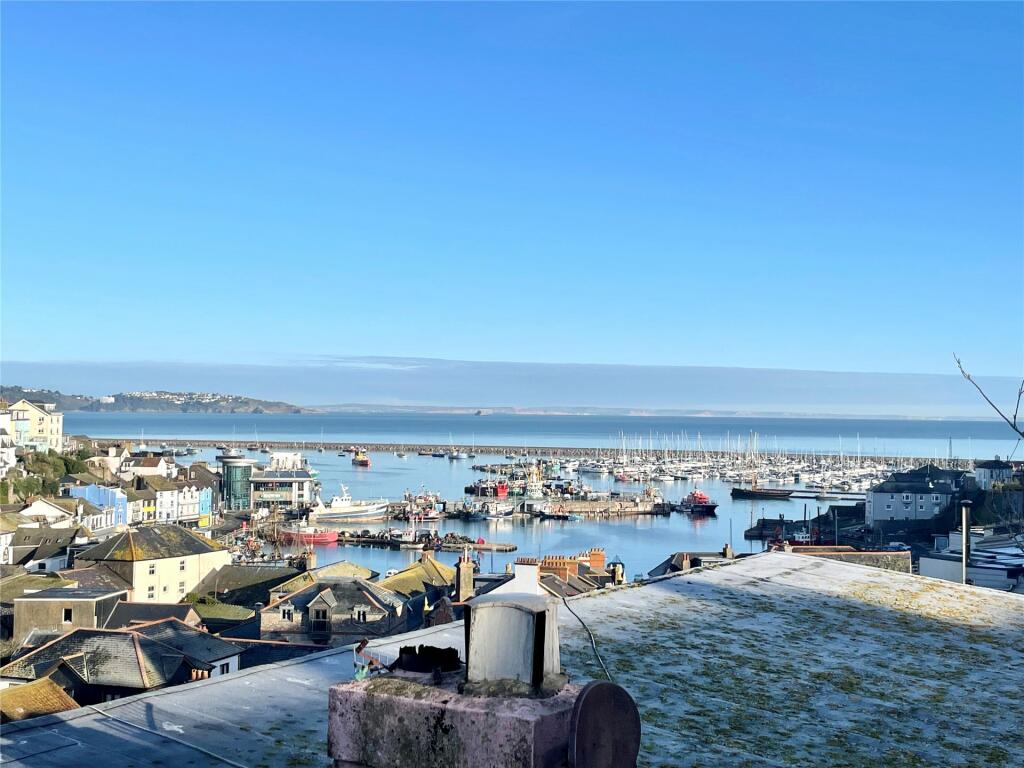 2 bedroom end of terrace house for sale in Mount Pleasant Road, Brixham